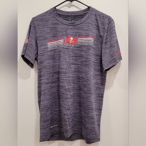 Mens Tampa Bay Buccaneers Dri-Fit Top Size Small